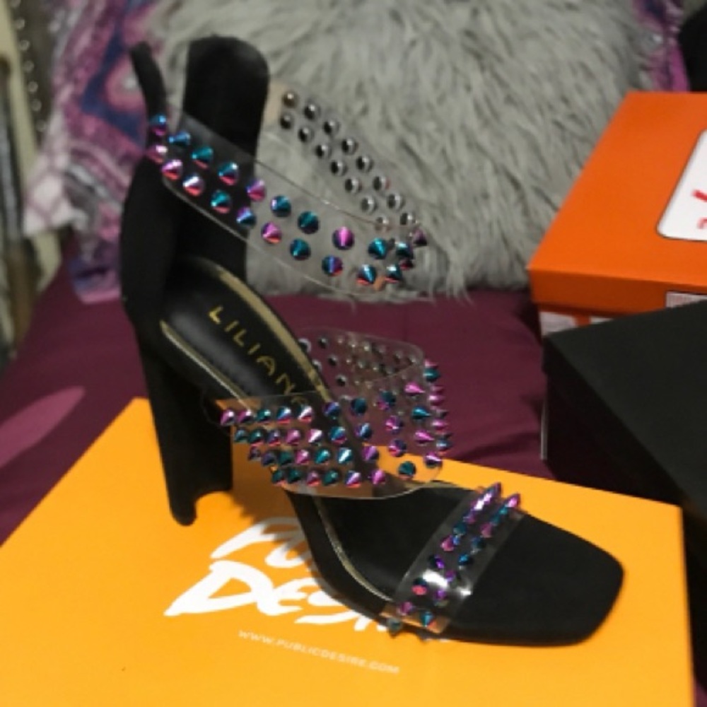 Chameleon spike heels